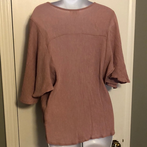 Ladies size medium mauve top - Picture 6 of 6